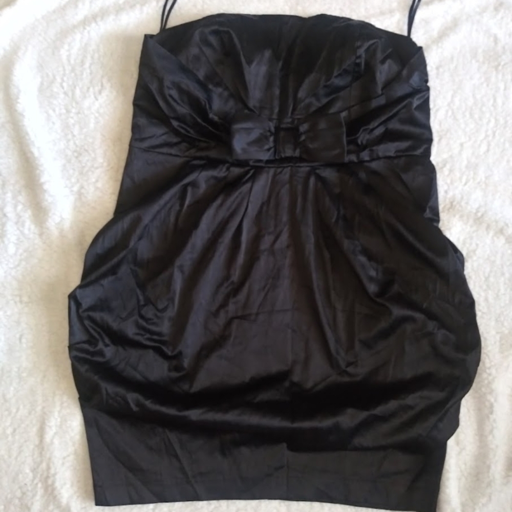 Elegant Black Strapless Dress